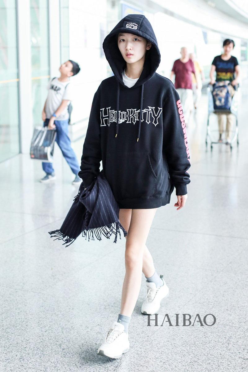 Tránh bị chê amp;#34;không mặc quầnamp;#34; khi diện mốt này, các nàng cần lưu ý những điều sau - 2