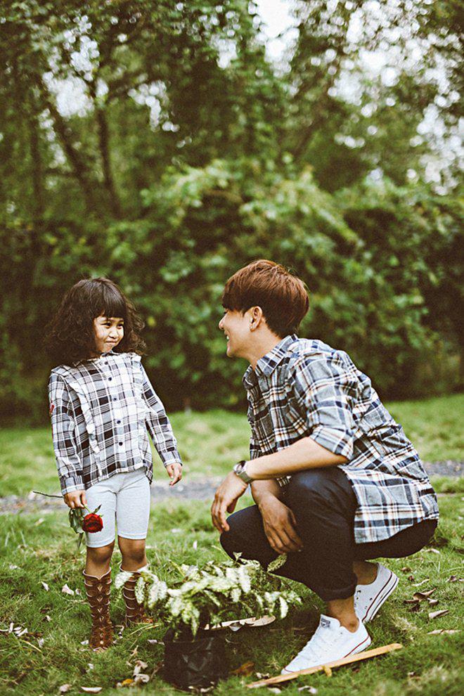 Con gái 5 tuổi xinh như thiên thần của amp;#34;bố đơn thânamp;#34; Ưng Đại Vệ - 6