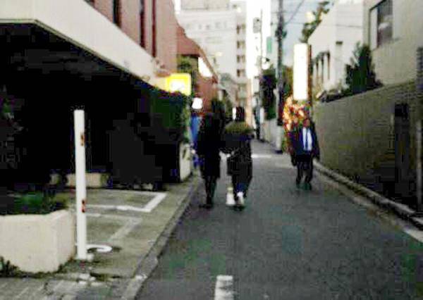 Đi gặp Tổng thống Hàn Quốc, Song Joong Ki đẹp trai ngời ngời - 9