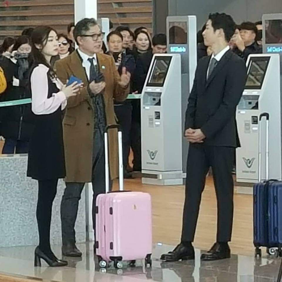 Đi gặp Tổng thống Hàn Quốc, Song Joong Ki đẹp trai ngời ngời - 8