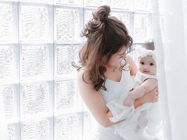 Gặp hotmom - cô giáo tiểu học U30 đình đám MXH, bế con 7 tháng ai cũng tưởng chị em - 4