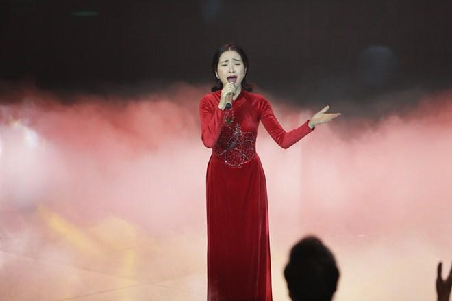 Hòa Minzy, Giang Hồng Ngọc ôm lấy nhau khi được vào Chung kết Cặp đôi Hoàn hảo - 7