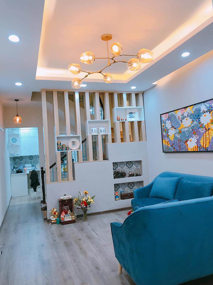 "co dau thu viec" do duy nam tau nha moi sang trong am ap sau nhieu nam phan dau - 1