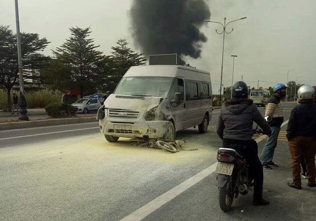 Tai nạn giao thông nghiêm trọng: Bố chồng nguy kịch, con dâu chết thảm - 2