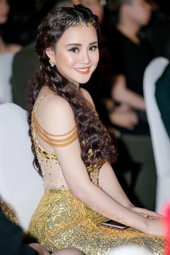 Minh Tú “tàn phá” Ngôi Sao Xanh trong khi Đào Bá Lộc “dày son thừa phấn” kém nam tính - 4