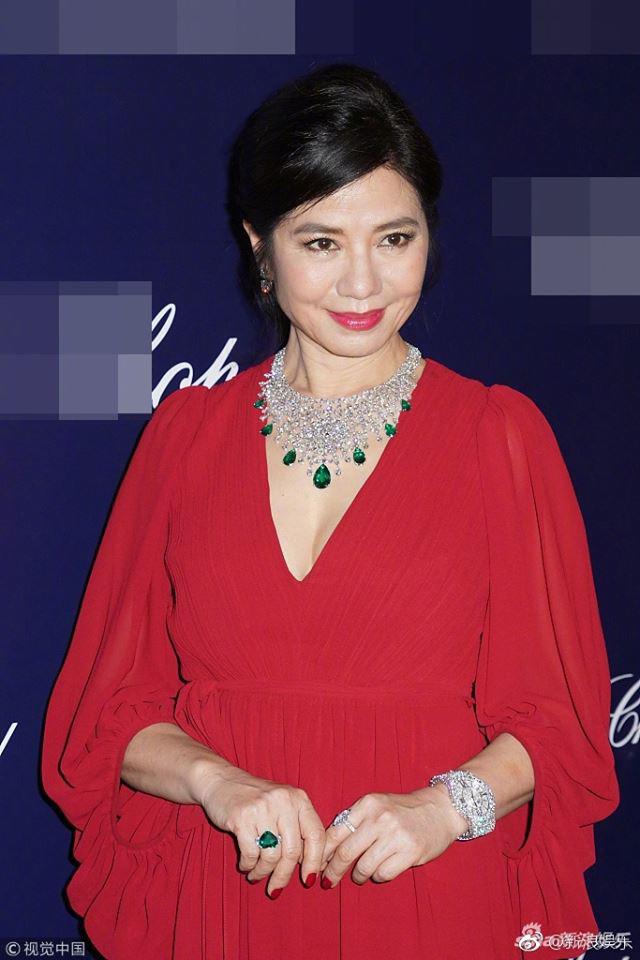 Ngưỡng mộ vẻ đẹp amp;#34;hiếm có khó tìmamp;#34; của nữ hoàng gợi cảm Hong Kong Chung Sở Hồng - 2