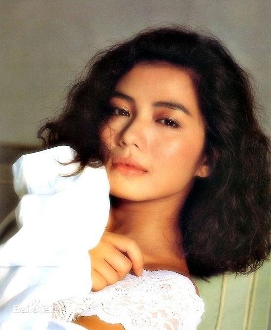 Ngưỡng mộ vẻ đẹp amp;#34;hiếm có khó tìmamp;#34; của nữ hoàng gợi cảm Hong Kong Chung Sở Hồng - 5