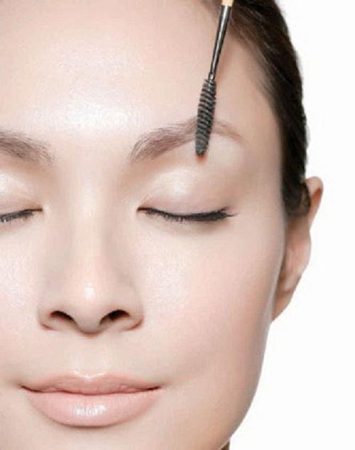 Nhìn loạt sao dưới đây, bạn sẽ hiểu chân mày đẹp quan trọng đến nhường nào - 12