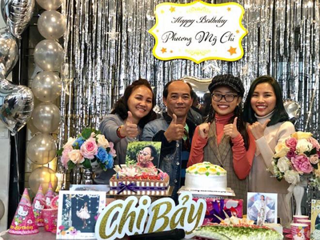 Phương Mỹ Chi bật khóc trước cha nuôi Quang Lê trong ngày sinh nhật - 1