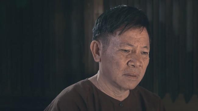 Thương nhớ ở ai: Trớ trêu cảnh chồng ra trận, vợ quỳ gối xin bố mẹ chồng cho làm dâu - 4