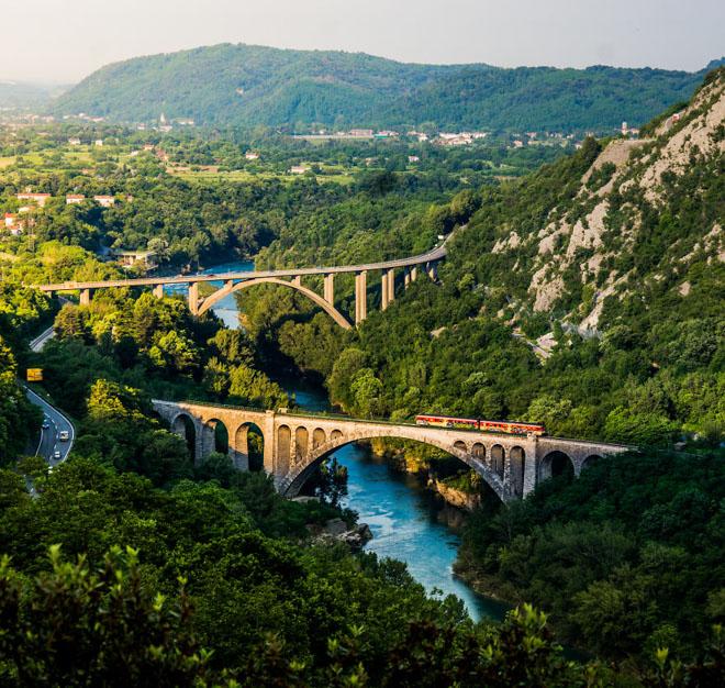Nín thở trong một màu xanh tuyệt đẹp ở Slovenia - 6
