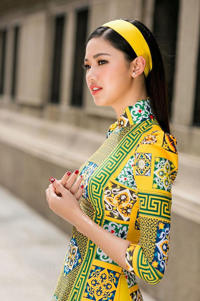 Ngắm Á hậu Thanh Tú, Diễm Trang diện áo dài đôi là thấy tết đến thật gần rồi! - 7