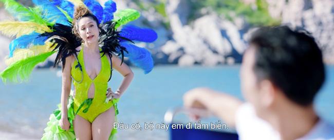 Thanh Thúy diện bikini amp;#34;táo bạoamp;#34; đầy lông vũ khiến Trường Giang đòi... uống thuốc an thần - 2