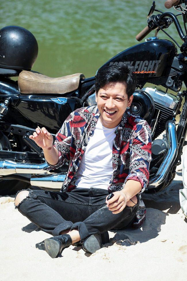 Thanh Thúy diện bikini amp;#34;táo bạoamp;#34; đầy lông vũ khiến Trường Giang đòi... uống thuốc an thần - 9