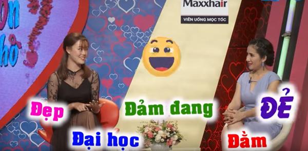 Cô nàng chê bạn trai amp;#34;tay thon thì vợ cựcamp;#34; nhưng hốt hoảng khi không thấy chàng bấm nút - 2