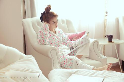 Vợ lười biếng, kiếm cớ chăm con không chịu đi làm, chỉ thích ở nhà ăn chơi - 2