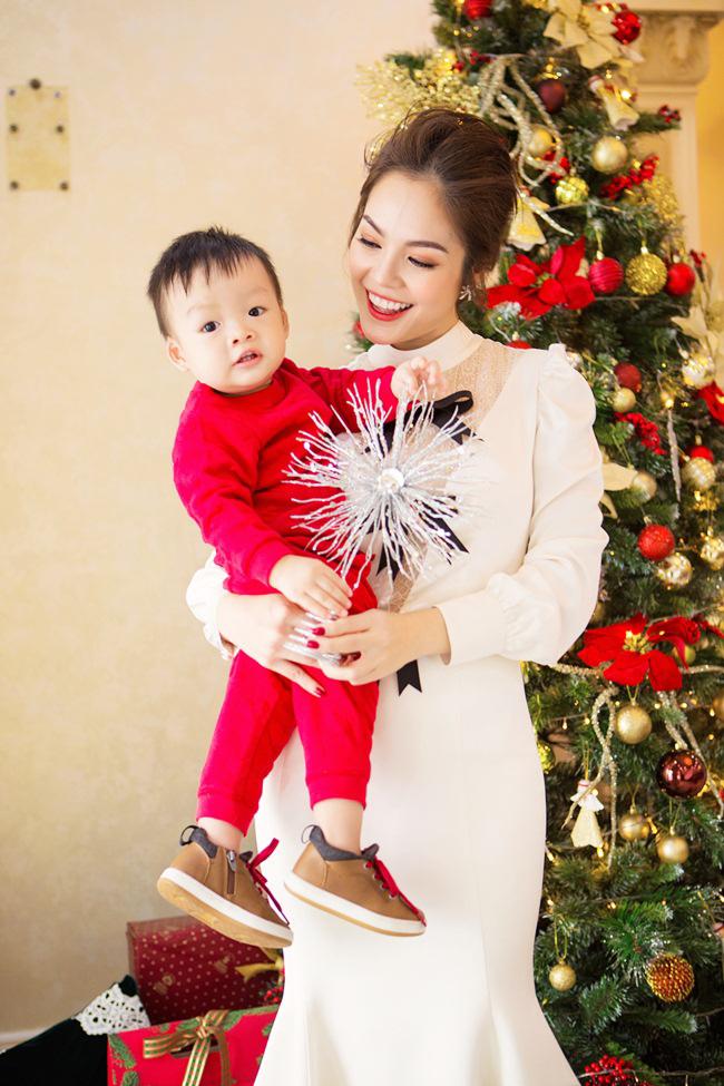 Vừa trở lại sau thời gian ở ẩn sinh con, Dương Cẩm Lynh đã vướng amp;#34;Nợ giang hồamp;#34; - 1