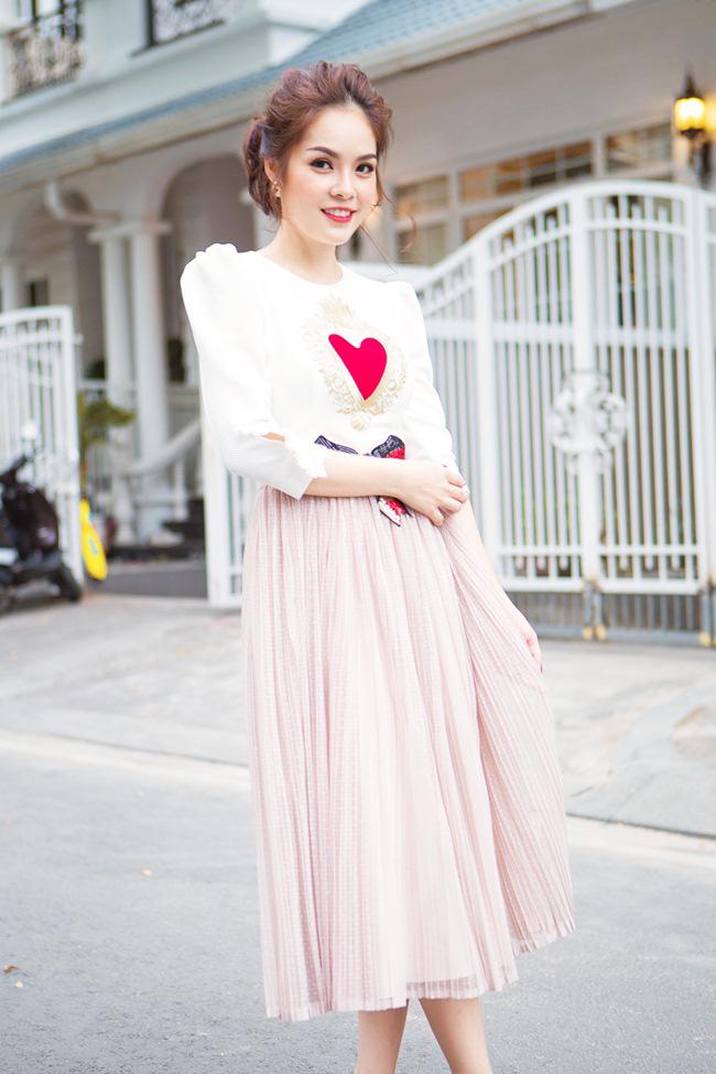 Vừa trở lại sau thời gian ở ẩn sinh con, Dương Cẩm Lynh đã vướng amp;#34;Nợ giang hồamp;#34; - 6