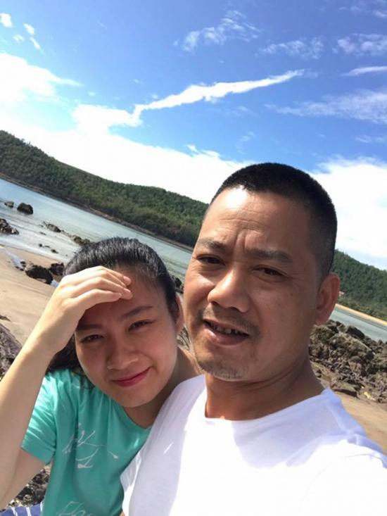 Cuộc sống đáng mơ ước với vợ đẹp, con ngoan của chàng diễn viên thấp bé Bình Trọng - 7
