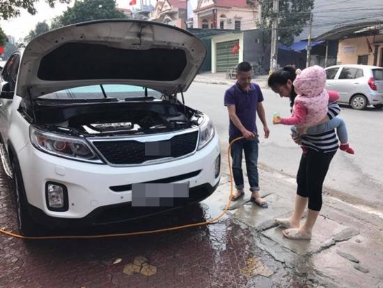 Cuộc sống đáng mơ ước với vợ đẹp, con ngoan của chàng diễn viên thấp bé Bình Trọng - 14