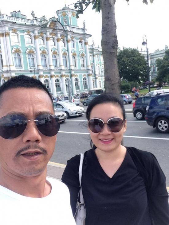 Cuộc sống đáng mơ ước với vợ đẹp, con ngoan của chàng diễn viên thấp bé Bình Trọng - 4