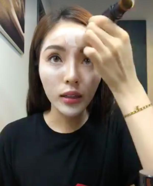 Hoa hậu Kỳ Duyên bị nghi livestream quảng cáo hàng amp;#34;rởmamp;#34;, gặp ngay Trang Trần amp;#34;bắt bàiamp;#34; - 4