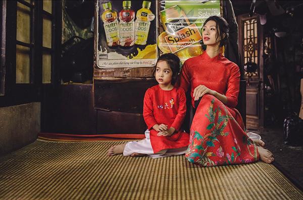 amp;#34;Mỹ nhân nhíamp;#34; Hà Nội đẹp tựa tranh vẽ dưới ống kính nhiếp ảnh gia Hàn Quốc - 3