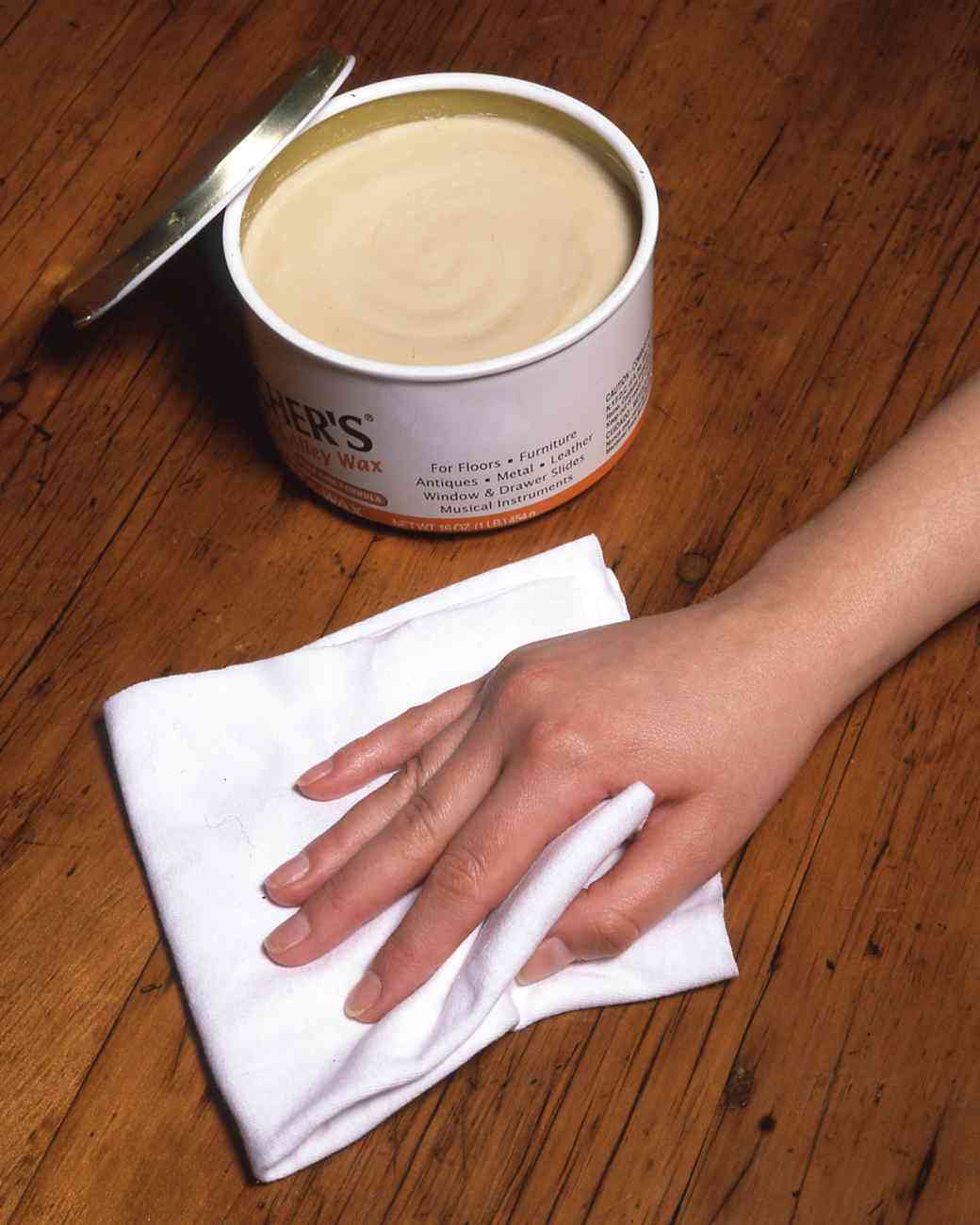 Đồ gỗ cả năm sáng bóng như mới nhờ mẹo xóa vết xước amp;#34;không tốn một giọt mồ hôiamp;#34; - 2