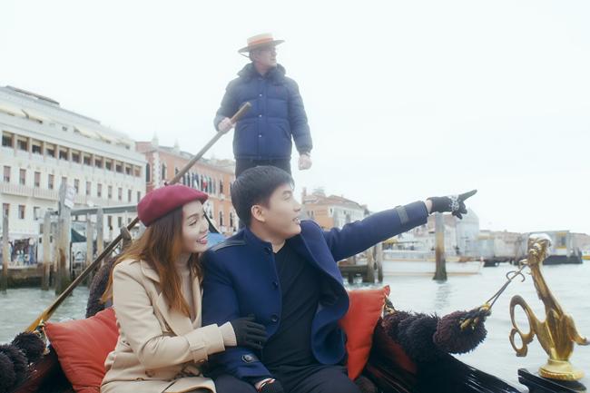 Nguyễn Ngọc Anh hôn say đắm amp;#34;trai trẻamp;#34; Tô Minh Đức ở Venice - 4