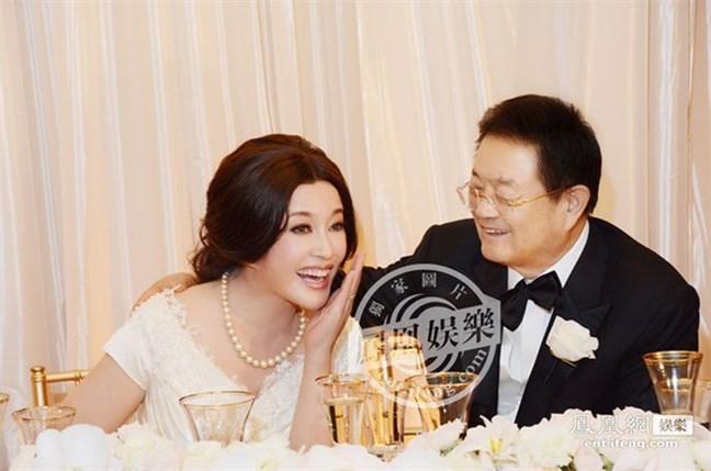 Nhìn gần không ai nghĩ người phụ nữ trước mặt chính là amp;#34;Võ Tắc Thiênamp;#34; Lưu Hiểu Khánh - 5