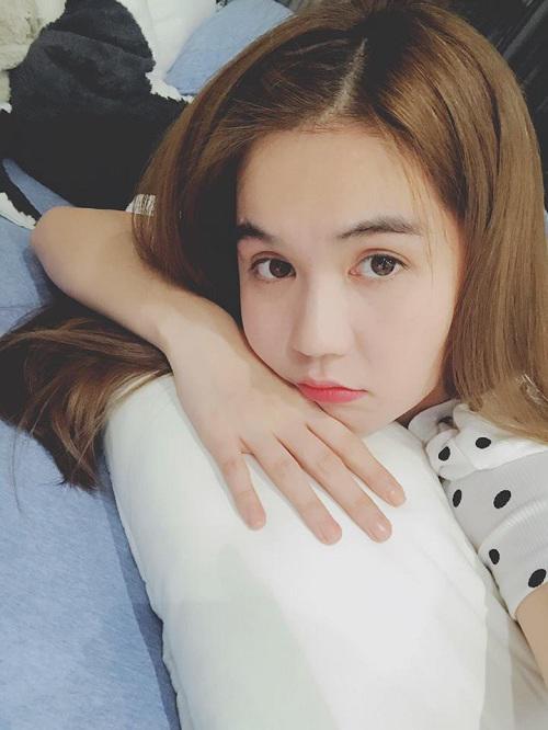 Sang chảnh như Ngọc Trinh cũng có lúc sử dụng mặt nạ chưa đến 10 ngàn đồng - 12