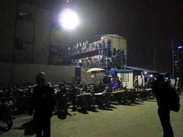 Hà Nội: Sập giàn giáo lúc rạng sáng, 3 người tử vong, 3 người bị thương nặng