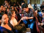 Làng sao - HOT: Trường Giang bất ngờ cầu hôn Nhã Phương ngay trên sóng trực tiếp