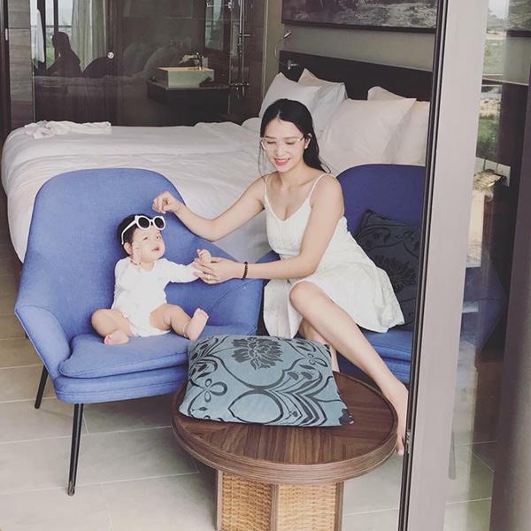 Nàng 8x xinh đẹp, kiếm ra tiền lại vẹn toàn chăm con khiến anh em ao ước “vợ người ta” - 1