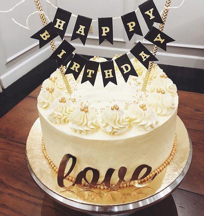 Sao Việt 24h: Khoảnh khắc đời thường của Tăng Thanh Hà khi đọc sách bên cún cưng - 3