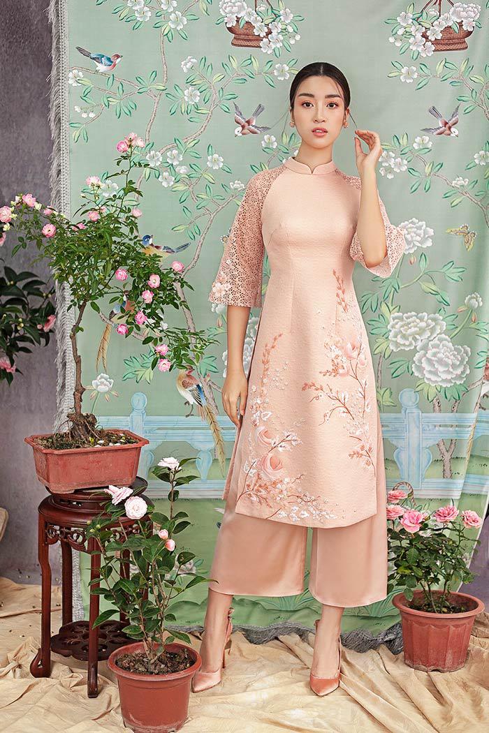 Tết lại sắp đến, cùng Hoa hậu Đỗ Mỹ Linh diện những mẫu áo dài xinh yêu xuống phố nào! - 5