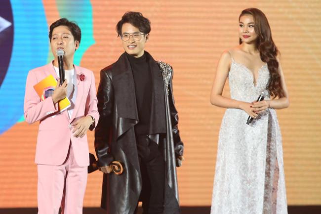 Trường Giang phải lên tiếng xin lỗi Thanh Hằng, Hà Anh Tuấn vì sai sót khi làm MC - 1