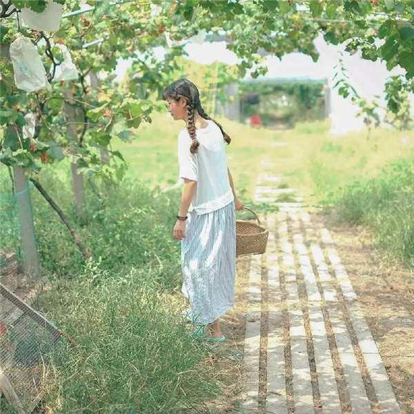 10 thang tu lam moi viec, co gai 19 tuoi bien nha hoang thanh nha vuon dep khong tin noi - 18