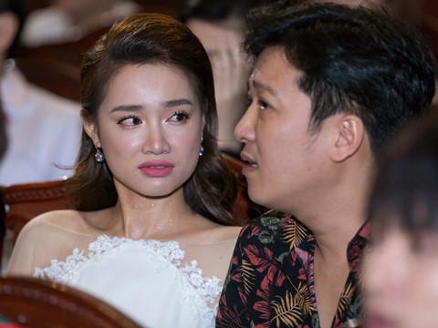 Nghi vấn Trường Giang và Nhã Phương khóa thang máy, cãi nhau to sau màn cầu hôn - 1
