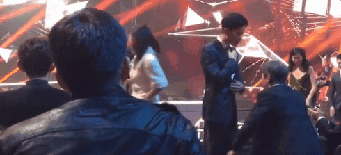 Lý Thần amp;#34;thả thínhamp;#34; đồng nghiệp nam, Phạm Băng Băng amp;#34;nổi trận lôi đìnhamp;#34; - 4