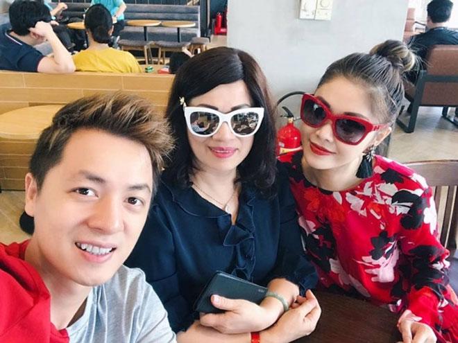 Sao Việt 24h: Khoảnh khắc đời thường của Tăng Thanh Hà khi đọc sách bên cún cưng - 11