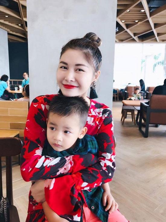 Sao Việt 24h: Khoảnh khắc đời thường của Tăng Thanh Hà khi đọc sách bên cún cưng - 12