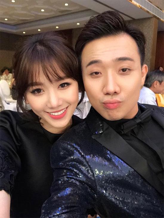 Sao Việt 24h: Khoảnh khắc đời thường của Tăng Thanh Hà khi đọc sách bên cún cưng - 5