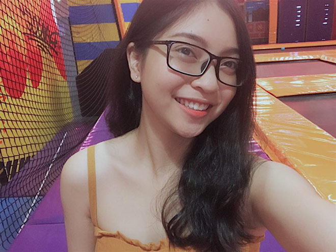 Bạn gái đẹp mơn mởn của “ngôi sao sáng chói” U23 Việt Nam - 11