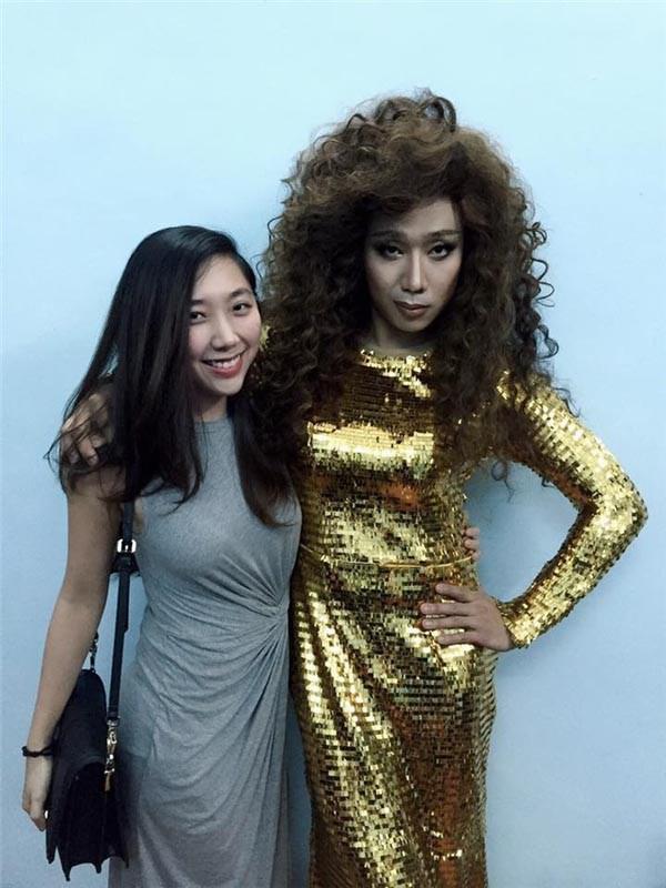 Hồ Ngọc Hà và bạn trai Kim Lý đến chúc mừng đám cưới em gái Trấn Thành - 3