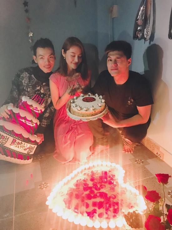 Lâm Vinh Hải đón tuổi mới bên con gái và người tình Linh Chi - 2