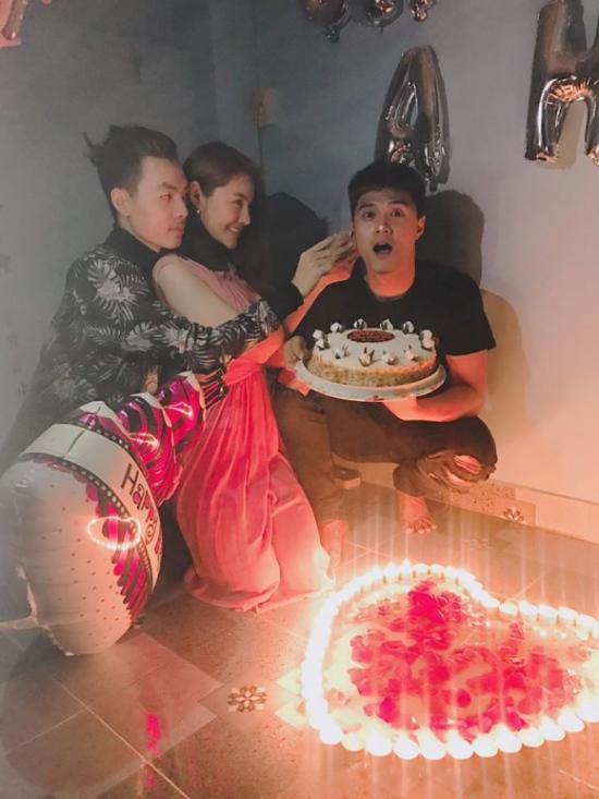 Lâm Vinh Hải đón tuổi mới bên con gái và người tình Linh Chi - 1