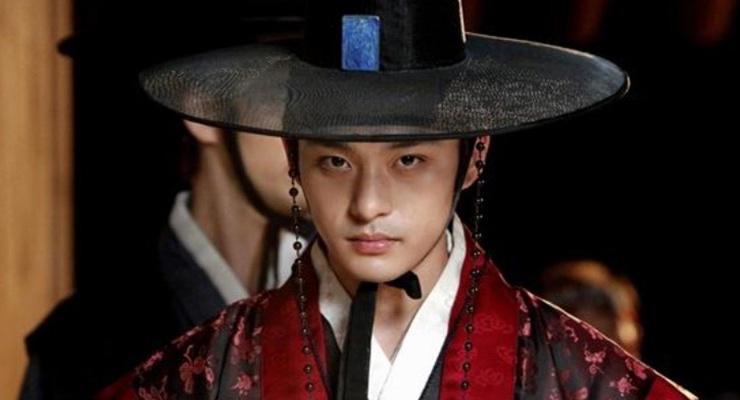 Người hâm mộ bấn loạn trước tin em trai amp;#34;Hoàng hậu Kiamp;#34; Ha Ji Won qua đời ở tuổi 34 - 2