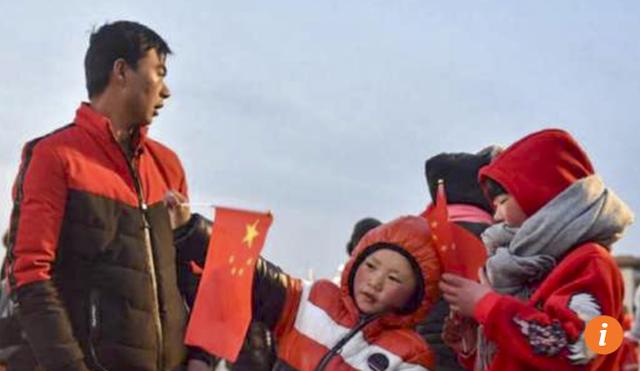 Hình ảnh mới nhất của cậu bé “tóc đóng băng” dậy sóng mạng xã hội những ngày qua - 4