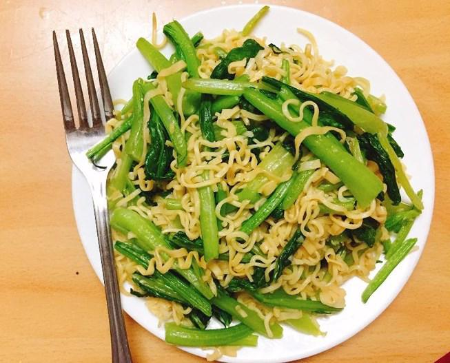 Mì ăn liền ăn như thế nào cho có dinh dưỡng? - 1